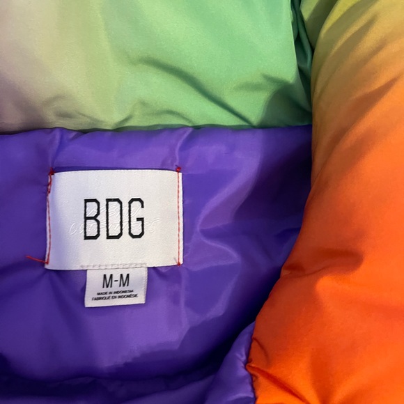 BDG Colorful Puffer Coat Size Medium - Picture 3 of 4